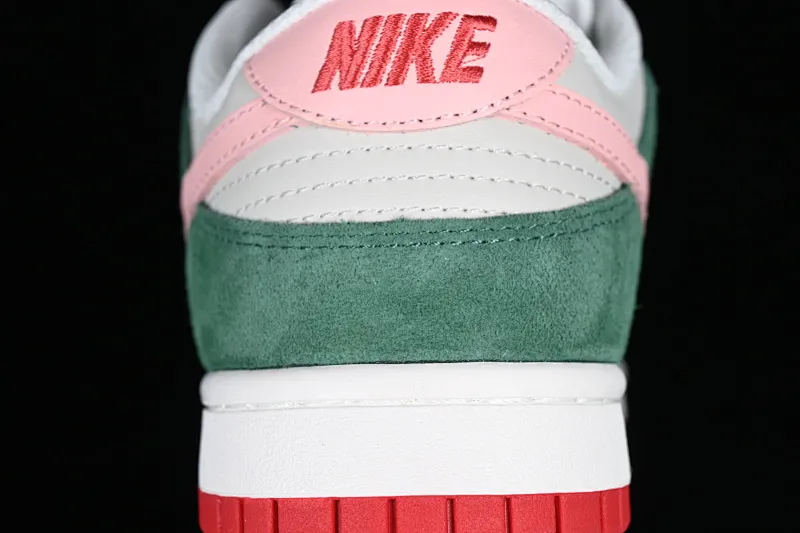 All categories Nk SB Dunk series Nk SB Dunk Low low-top sneakers F version Nk Dunk Low "All Petals United" Sonorous Rose SB low-top casual sneakers FN8923-061